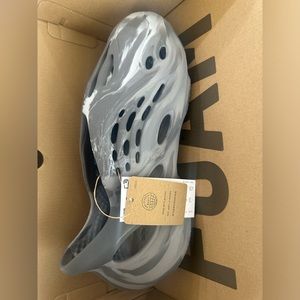 Yeezy Foam runner MX Granite